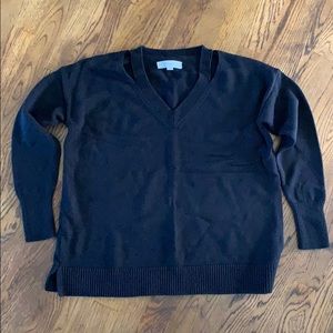 Loft v-neck sweater size XS. NWOT!!